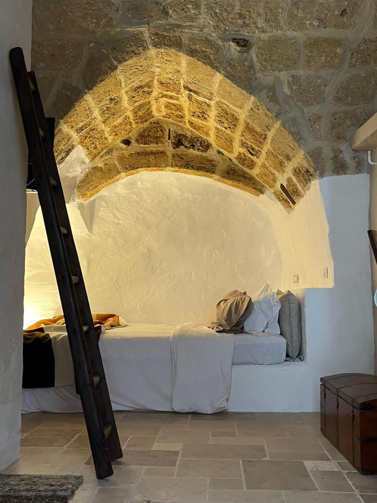 La Segreta Del Castello, Private Access Bed & Breakfast Gioia Del Colle Luaran gambar