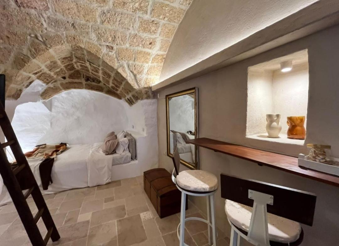 La Segreta Del Castello, Private Access Bed & Breakfast Gioia Del Colle Luaran gambar
